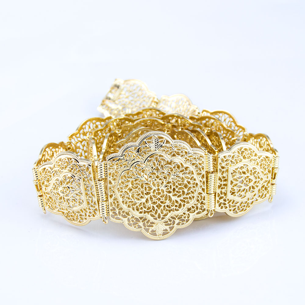 Body Jewelry Gold - シックなモロッコカフタンベルト女性のためのアラビア金属ウエストチェーンゴールドカラー中空アラベスク調節可能な長さ