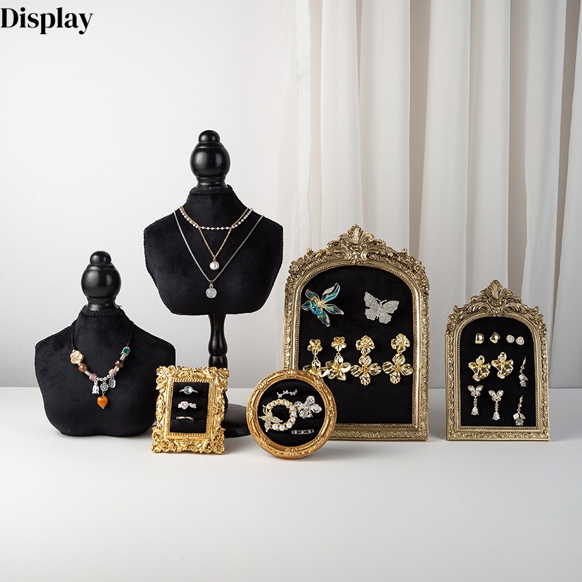 Body Jewelry In Store - 黒ベルベット製バストフォームジュエリーディスプレイスタンド、ネックレスショーケース＆収納用ハーフボディマネキン、店舗カウンターウィンドウディスプレイ
