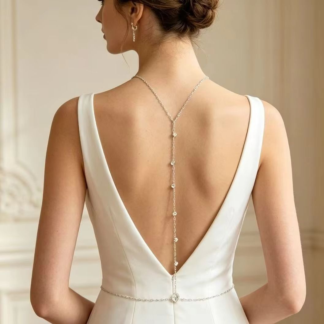 Body Jewelry Dress - バックボディチェーン ジルコンスパインチェーン 調節可能 エレガントスタイル プロムドレス、パーティー、結婚式、ブライダルバックアクセサリーに合わせ可能