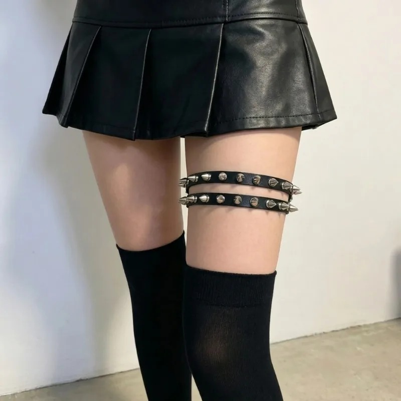 ダブルローコーンスパイクレッグガーター レディース パンクロ - Body Jewelry Leg Chain のレビューと価格