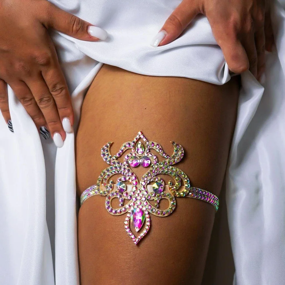女性のためのエレガントな自由奔放に生きる中空太ももチェーンベ - Body Jewelry Leg Chain のレビューと価格
