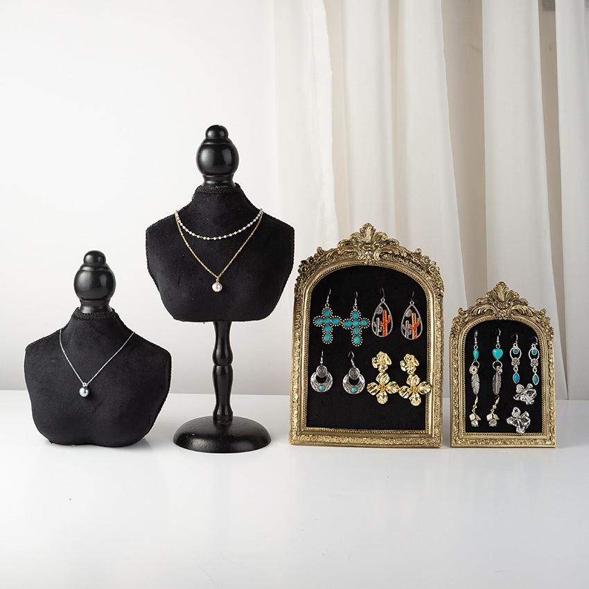 黒ベルベット製バストフォームジュエリーディスプレイスタンド、 - Body Jewelry In Store のレビューと価格